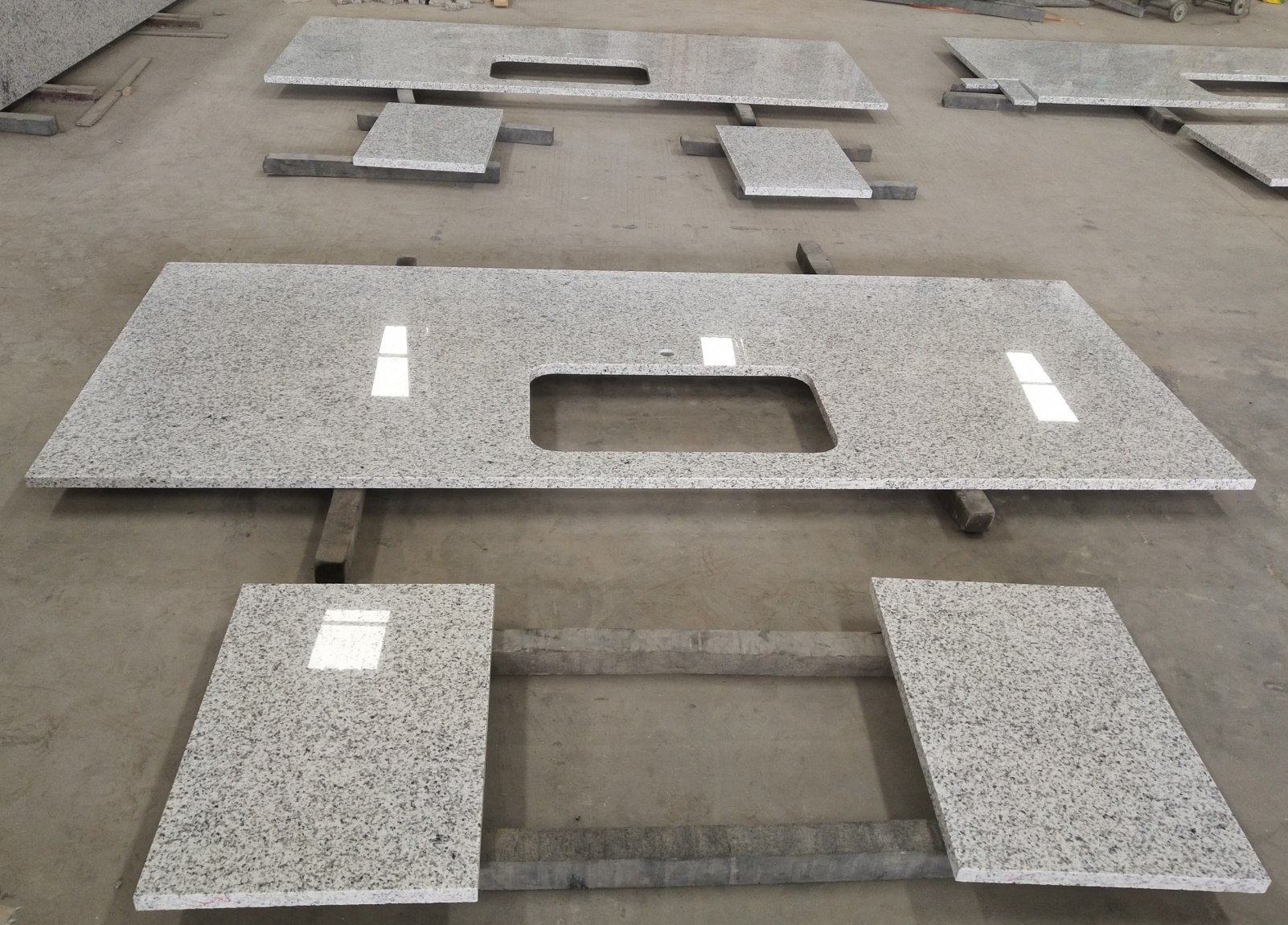 wholesale granite countertop , granite exporter, granite slabs wholesale